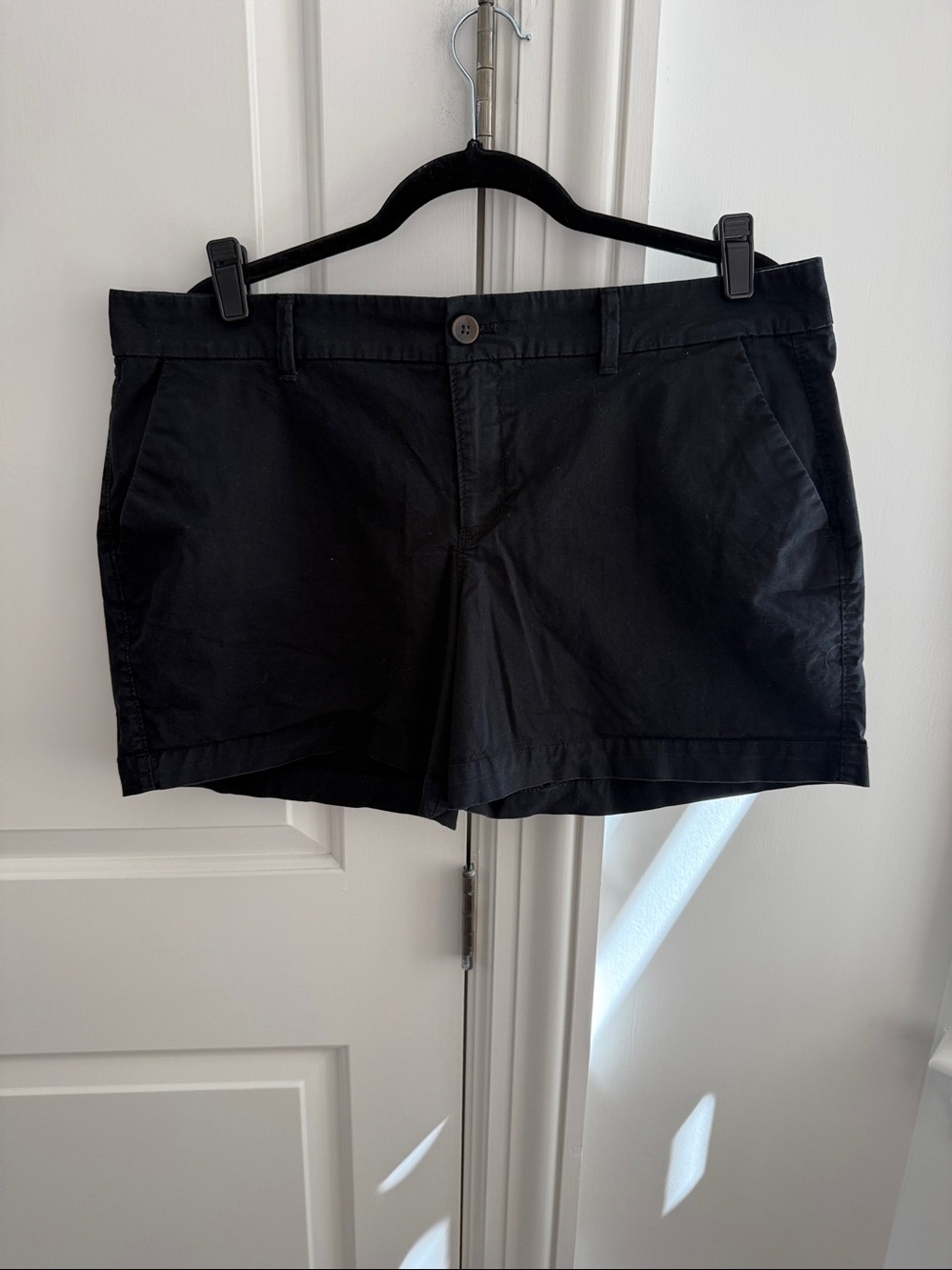 Old Navy Everyday Shorts 5” Size 12 Black